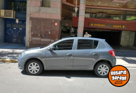 Autos - Renault Sandero 2016 Nafta 100000Km - En Venta