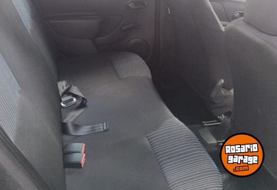 Autos - Renault Sandero 2016 Nafta 100000Km - En Venta