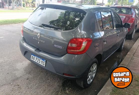 Autos - Renault Sandero 2016 Nafta 100000Km - En Venta