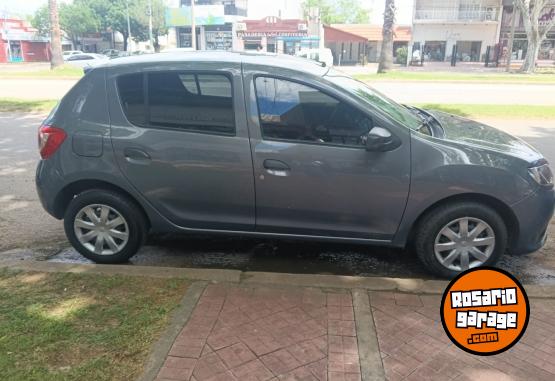 Autos - Renault Sandero 2016 Nafta 100000Km - En Venta