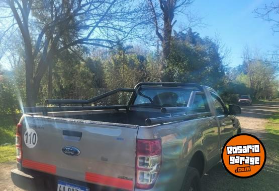 Camionetas - Ford ranger 2017 Diesel 190000Km - En Venta