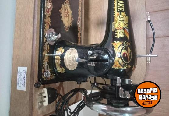 Hogar - Máquina de Coser Electrica - En Venta