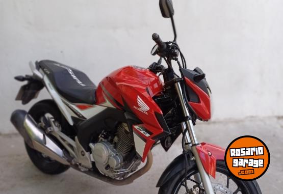 Motos - Honda Cb250 2018 Nafta 25000Km - En Venta