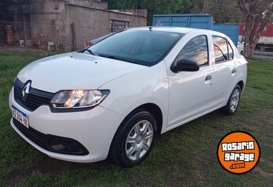 Autos - Renault Logan authentic 2018 Nafta 74000Km - En Venta