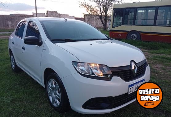 Autos - Renault Logan authentic 2018 Nafta 74000Km - En Venta