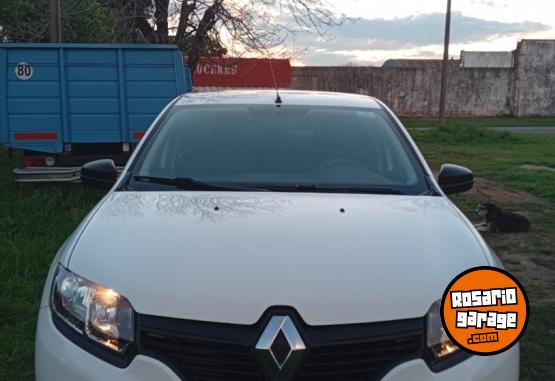 Autos - Renault Logan authentic 2018 Nafta 74000Km - En Venta