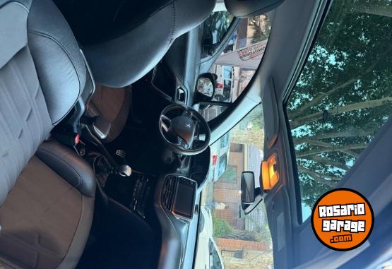Autos - Peugeot 2008 feline 2017 Nafta 90000Km - En Venta