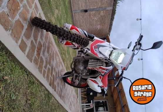 Motos - RVM Cz250T 2023 Nafta 500Km - En Venta