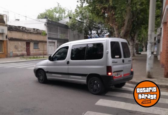 Utilitarios - Peugeot Partner 1.9 2009 Diesel 239000Km - En Venta