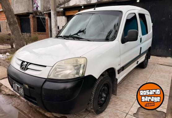 Utilitarios - Peugeot Partner 2011 Nafta 230000Km - En Venta