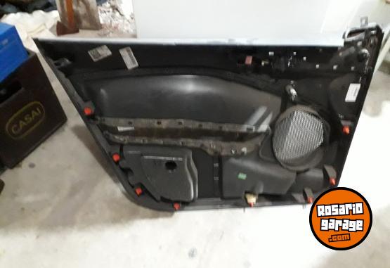 Accesorios para Autos - Vendo panel delantero y trasero interior del crono y el ventilu del lado derecho....año 2018 - En Venta