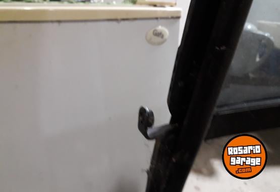 Accesorios para Autos - Vendo panel delantero y trasero interior del crono y el ventilu del lado derecho....año 2018 - En Venta