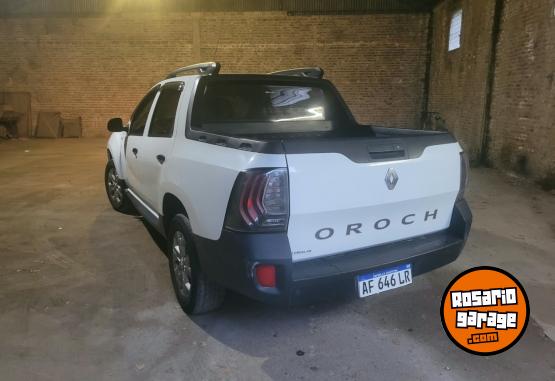 Camionetas - Renault Duster Oroch 2022 GNC 125000Km - En Venta