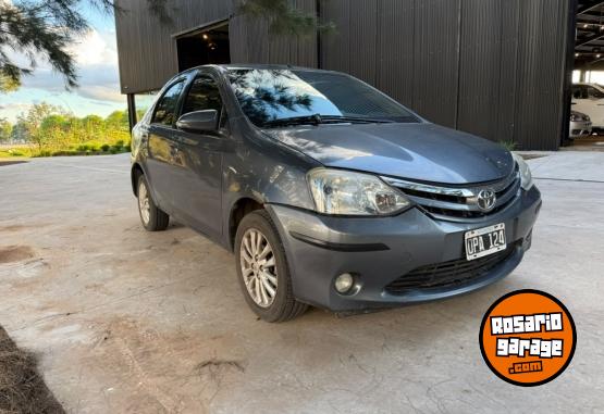 Autos - Toyota Etios 1.5 4p Xls 2015 Nafta 200000Km - En Venta