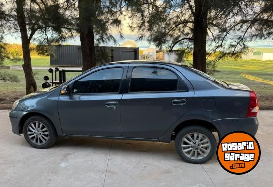 Autos - Toyota Etios 1.5 4p Xls 2015 Nafta 200000Km - En Venta
