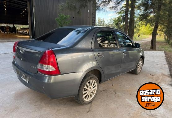 Autos - Toyota Etios 1.5 4p Xls 2015 Nafta 200000Km - En Venta