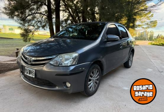 Autos - Toyota Etios 1.5 4p Xls 2015 Nafta 200000Km - En Venta
