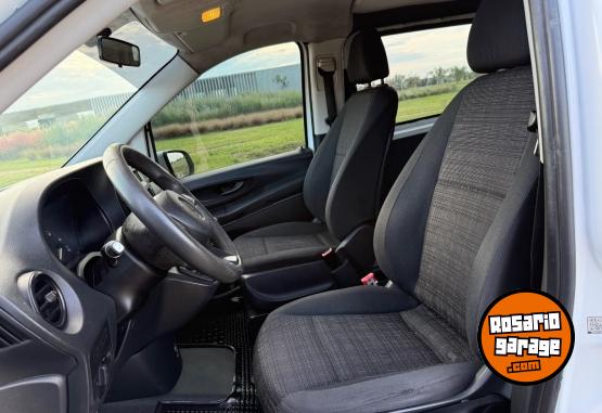 Utilitarios - Mercedes Benz Vito 111 CDI 2015 Diesel 299000Km - En Venta
