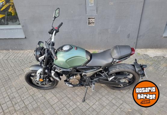 Motos - Voge AC 300 2023 Nafta 5490Km - En Venta