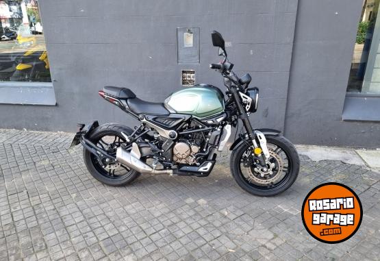 Motos - Voge AC 300 2023 Nafta 5490Km - En Venta