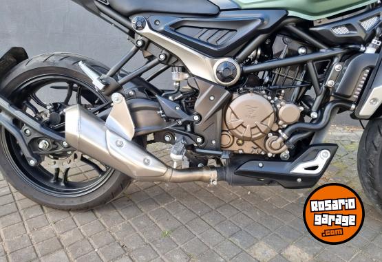 Motos - Voge AC 300 2023 Nafta 5490Km - En Venta