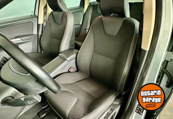 Camionetas - Volvo CX 60 T5 2013 Nafta 166818Km - En Venta