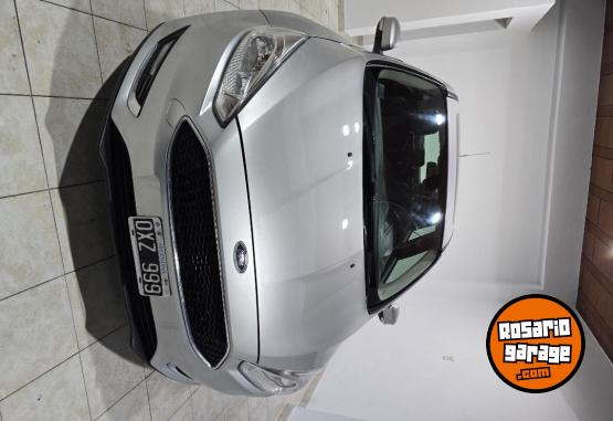 Autos - Ford Focus SE PLUS 2015 Nafta 160000Km - En Venta
