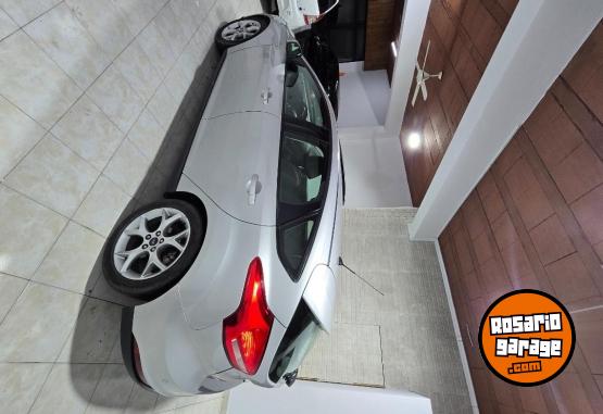 Autos - Ford Focus SE PLUS 2015 Nafta 160000Km - En Venta