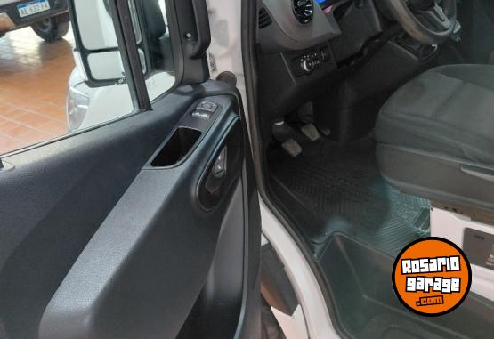 Utilitarios - Mercedes Benz SPRINTER.2021 Techo alto. 2021 Diesel 67000Km - En Venta