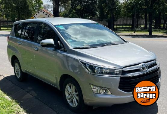 Camionetas - Toyota Innova 2020 Nafta 114000Km - En Venta