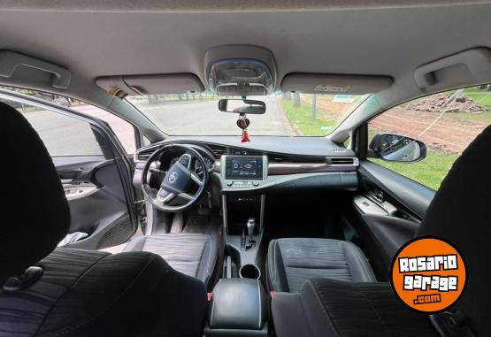 Camionetas - Toyota Innova 2020 Nafta 114000Km - En Venta