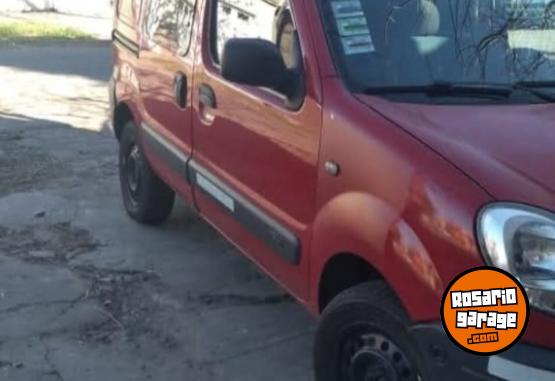 Utilitarios - Renault Kangoo 2013 GNC 220000Km - En Venta