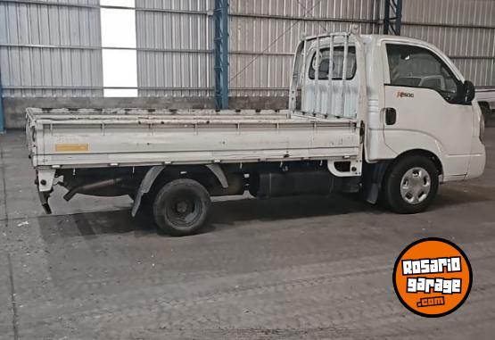 Camiones y Gr�as - Kia 2500  138 mil km - En Venta