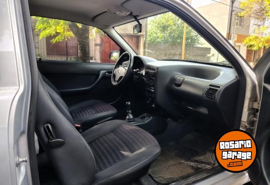 Autos - Volkswagen GOL POWER 1.6 NAFTA 2005 GNC 176500Km - En Venta