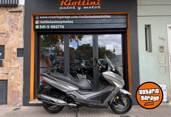 Motos - Kymco XTOWN 250 2023 Nafta 7300Km - En Venta