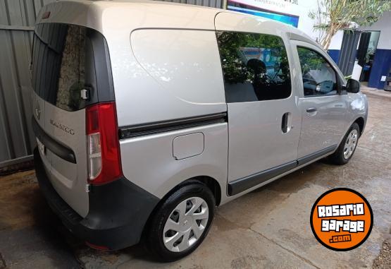 Utilitarios - Renault kangoo 1.6 2023 Nafta 100000Km - En Venta