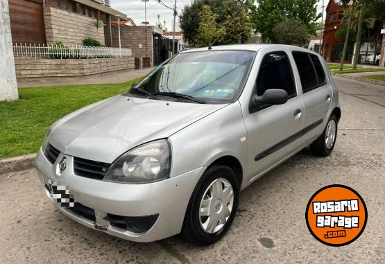 Autos - Renault Clio pack plus 2010 Nafta 200000Km - En Venta