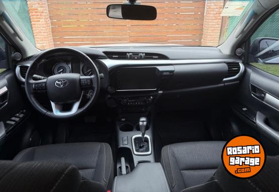 Camionetas - Toyota Hilux SRV 2025 Diesel 36000Km - En Venta