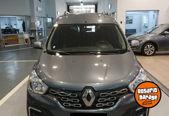 Utilitarios - Renault KANGOO II STEPWAY 2024 Nafta 10000Km - En Venta