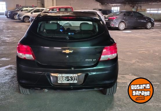 Autos - Chevrolet ONIX LT 2015 GNC 99030Km - En Venta