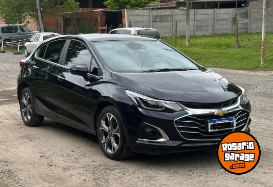 Autos - Volkswagen Cruze premier 2021 Nafta 76000Km - En Venta