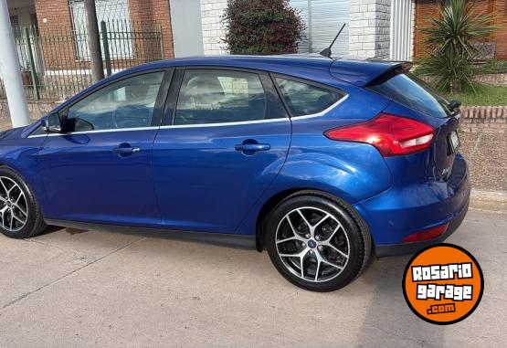 Autos - Ford Focus Titanium 2018 Nafta 126000Km - En Venta