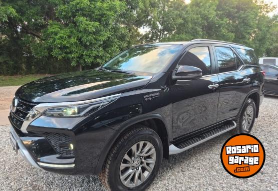 Camionetas - Toyota SW4 SRX 2023 Diesel 80000Km - En Venta
