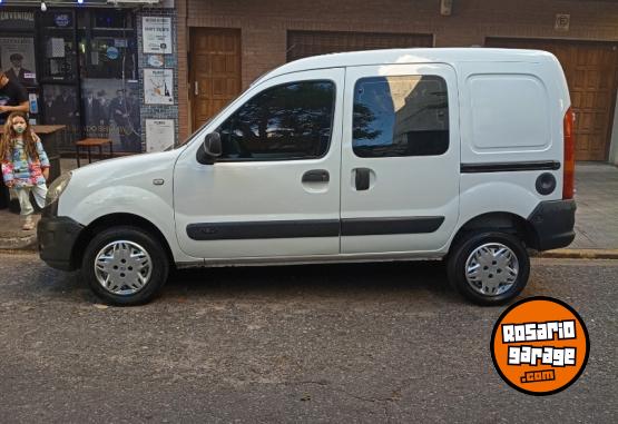 Utilitarios - Renault Kangoo 2017 Nafta 215000Km - En Venta