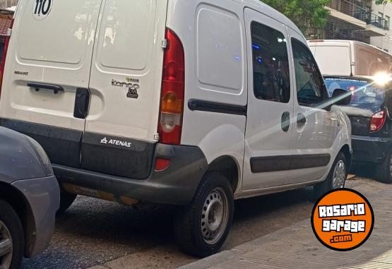 Utilitarios - Renault Kangoo 2017 Nafta 215000Km - En Venta