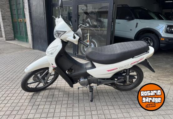 Motos - Motomel Blitz 110 cc 2024 Nafta 4400Km - En Venta