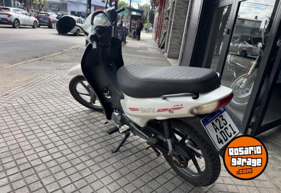 Motos - Motomel Blitz 110 cc 2024 Nafta 4400Km - En Venta
