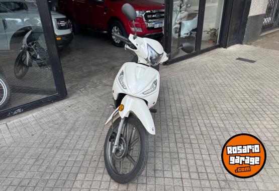 Motos - Motomel Blitz 110 cc 2024 Nafta 4400Km - En Venta