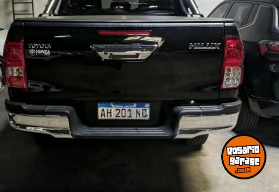 Camionetas - Toyota Hilux SR 2025 Diesel 49000Km - En Venta