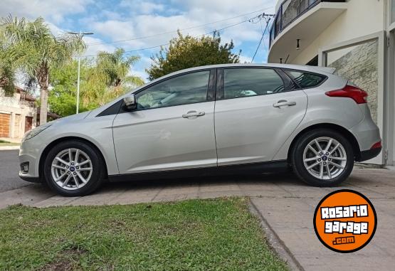Autos - Ford Focus se automático cuero 2019 Nafta 93000Km - En Venta